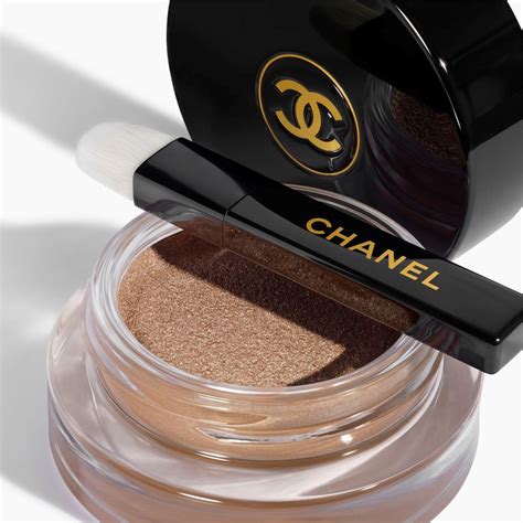 chanel undertone eyeshadow.